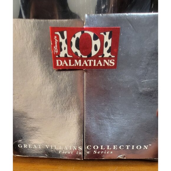 Vintage 1996 Cruella De Vil Barbie Collectible from 101 Dalmatians, "Power in Pi - Picture 14 of 14